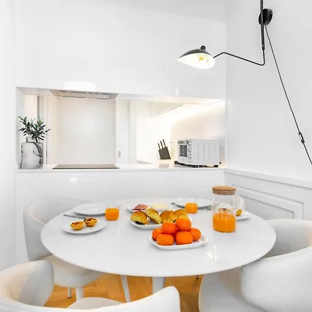Whome The Boulevard Prime Location With Ac & Elevator Апартаменты *
