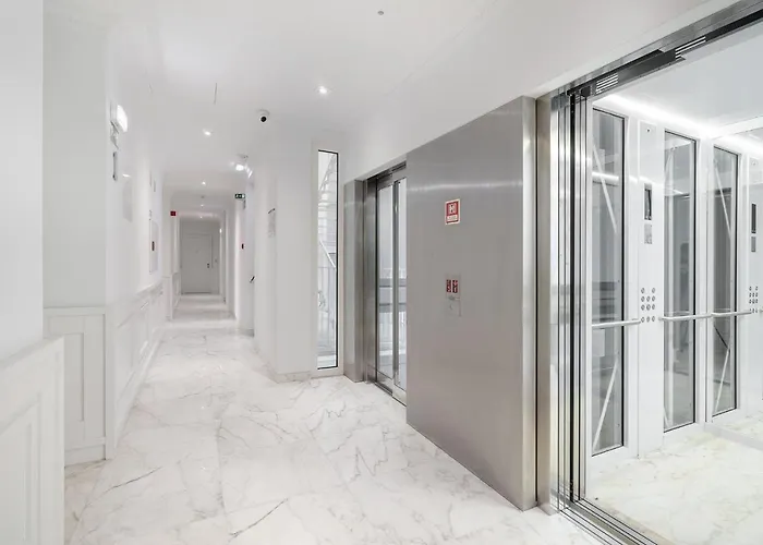 Whome The Boulevard Prime Location With Ac & Elevator Appartement Lissabon