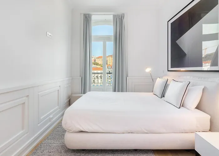 Appartement Whome The Boulevard Prime Location With Ac & Elevator Lissabon