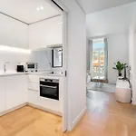 Whome The Boulevard Prime Location With Ac & Elevator Appartement *